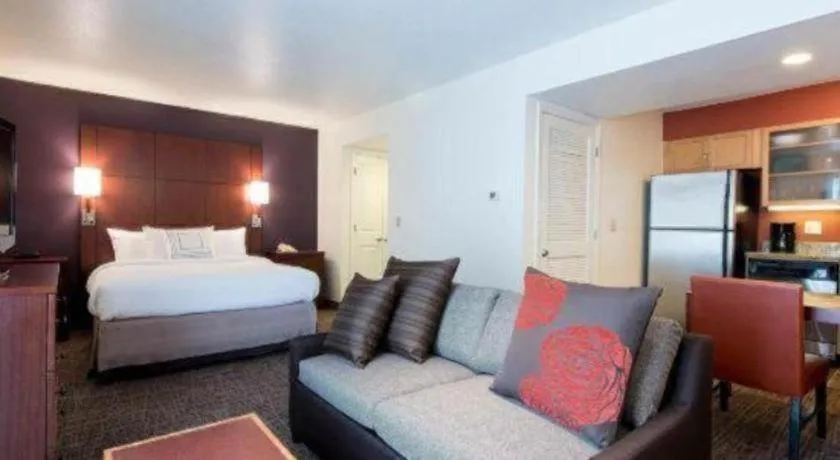 Bed in Chicago - Lombard