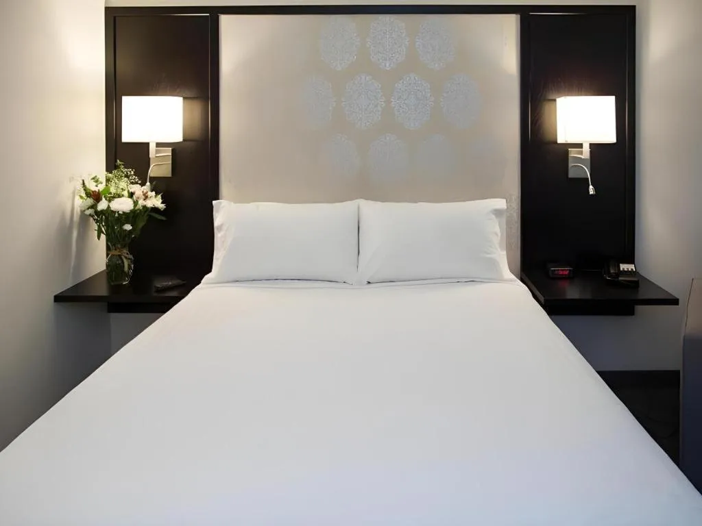 Bed in Park Pointe Hotel