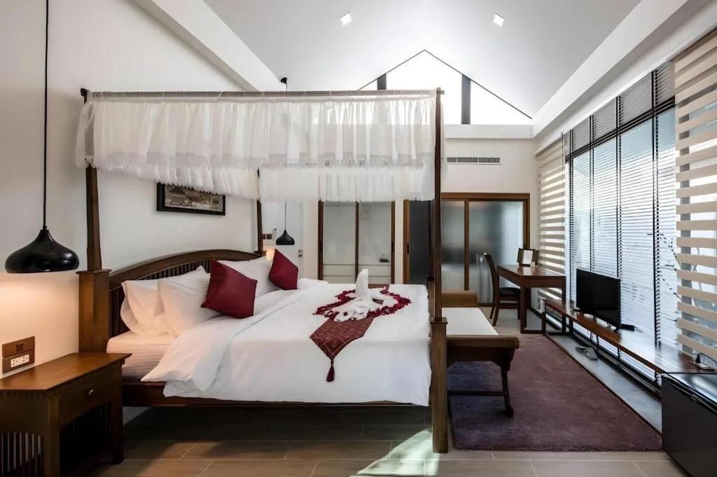 Bed in Mira Residence & Resort (halal)