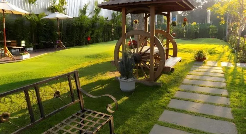 Mira Residence & Resort (halal)