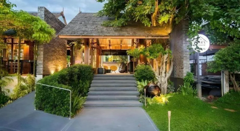 Mira Residence & Resort (halal)