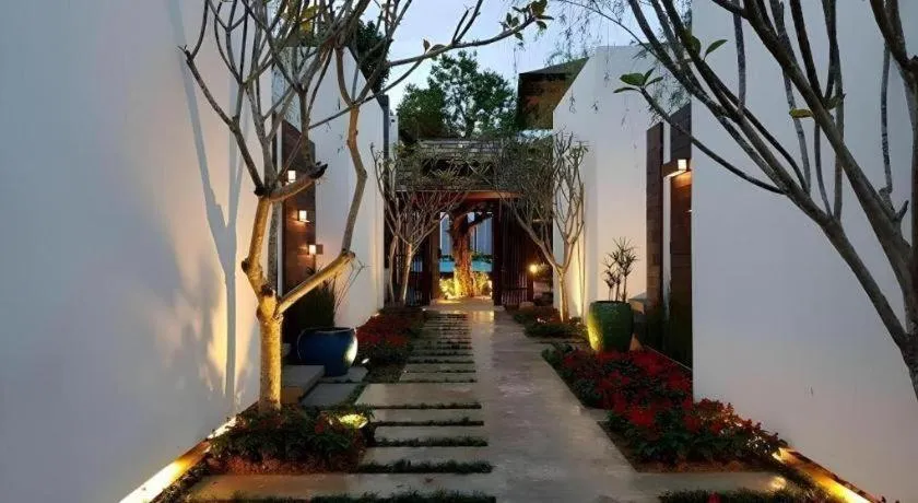 Mira Residence & Resort (halal)