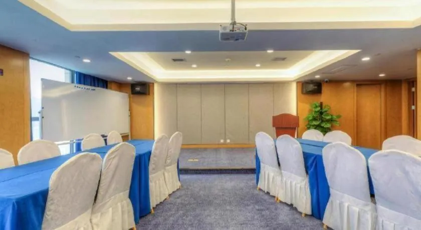 Kyriad Marvelous Hotel·Xi'an North High-speed Railway Station