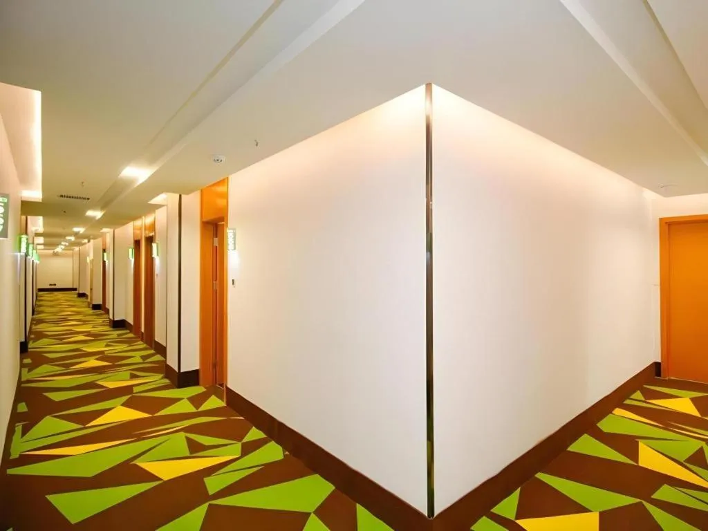 Vatica HeFei Baishuiba BHG Hotel