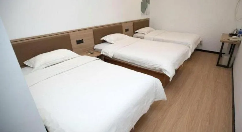 Bed in GreenTree Inn Chaoyang Shuangta District Bus Station