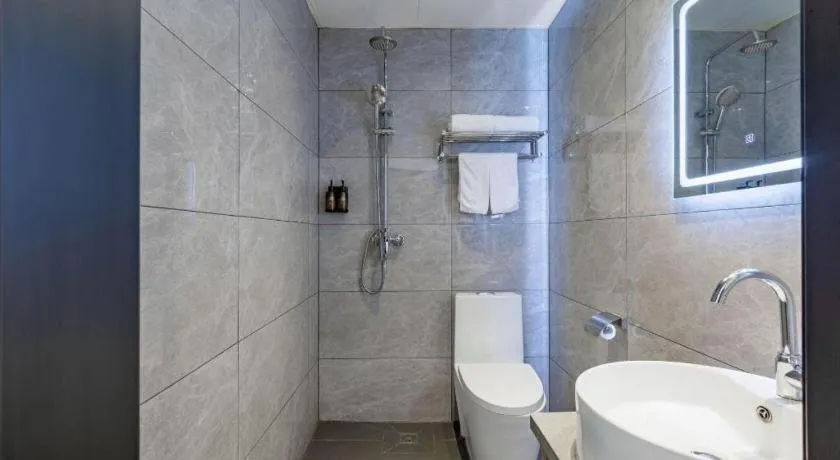 GreenTree Inn Chaoyang Shuangta District Bus Station