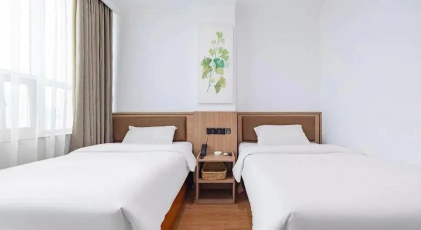 Bed in GreenTree Inn Chaoyang Shuangta District Bus Station