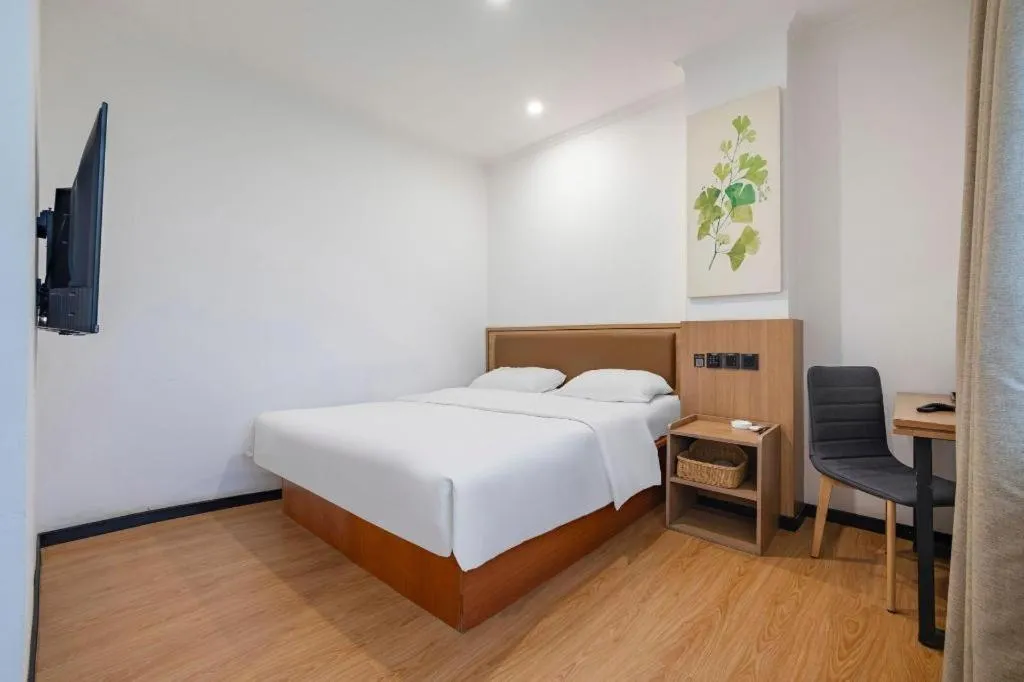 Bed in GreenTree Inn Chaoyang Shuangta District Bus Station