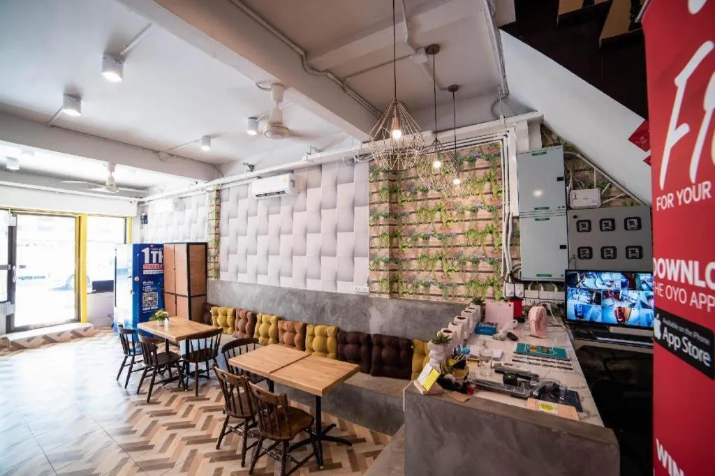 OYO 480 Lemon Siam Hostel