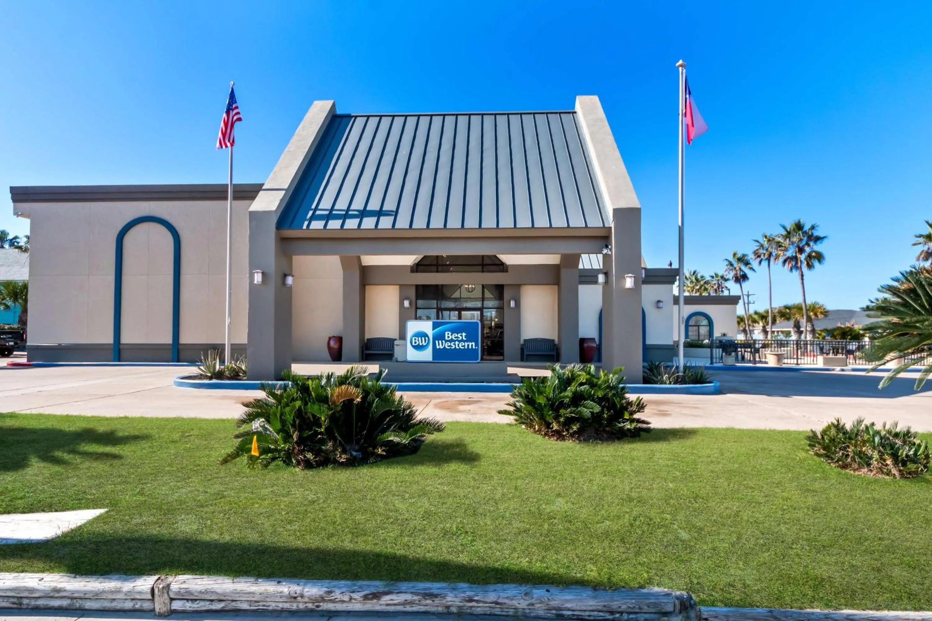 Property building in Best Western Port Aransas