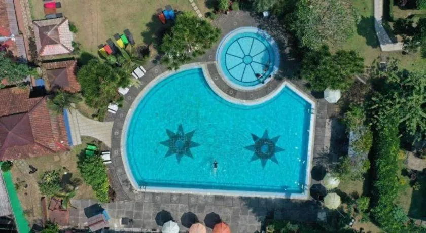 TAMAN SARI HOTEL DAN RESORT