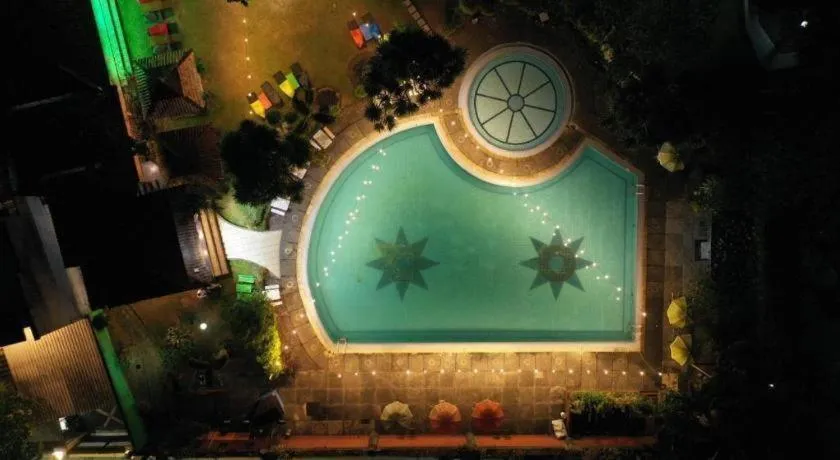 TAMAN SARI HOTEL DAN RESORT