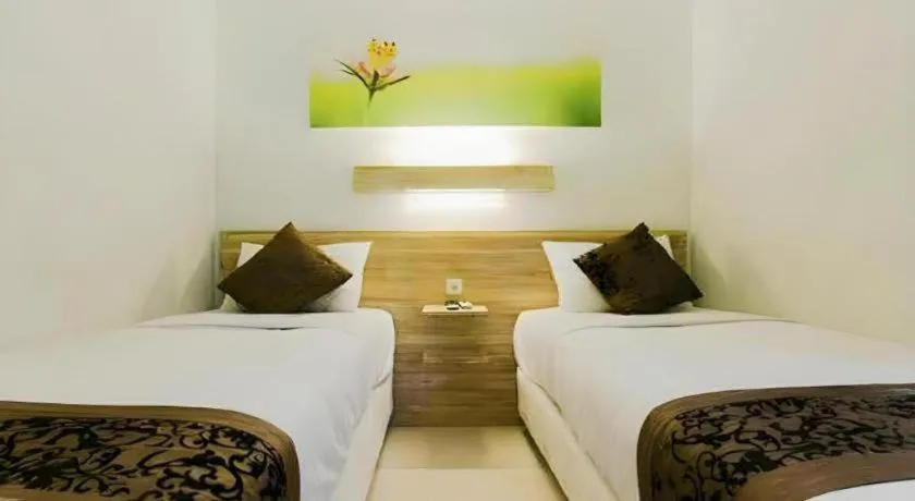 Bed in Life Puri Hotel Surabaya