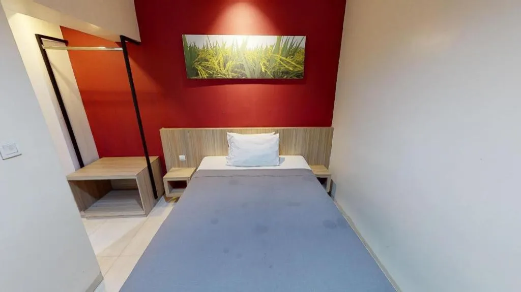Bed in Life Puri Hotel Surabaya