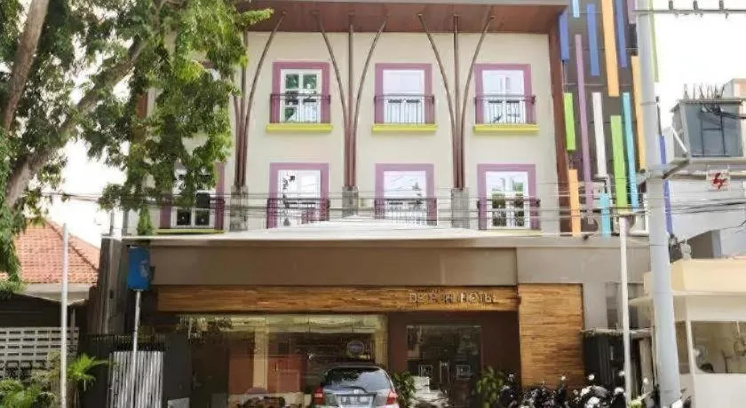 Life Puri Hotel Surabaya