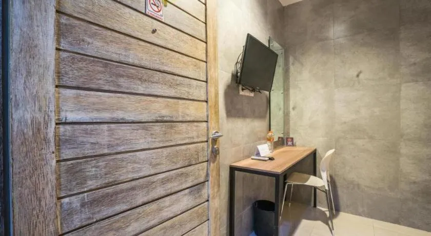 Life Puri Hotel Surabaya