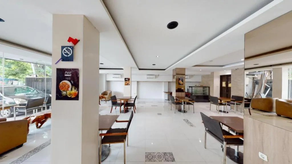 Life Puri Hotel Surabaya