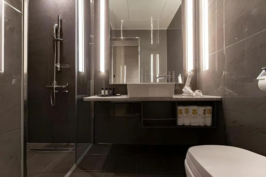 Top Cloud Hotel Iksan