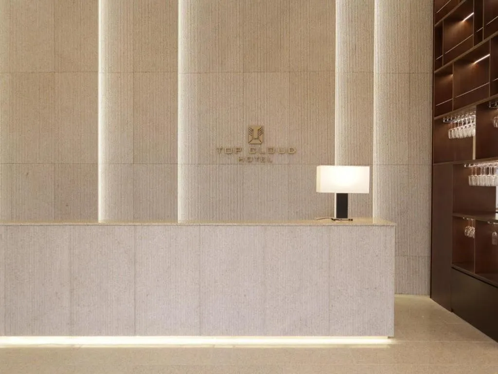 Top Cloud Hotel Iksan