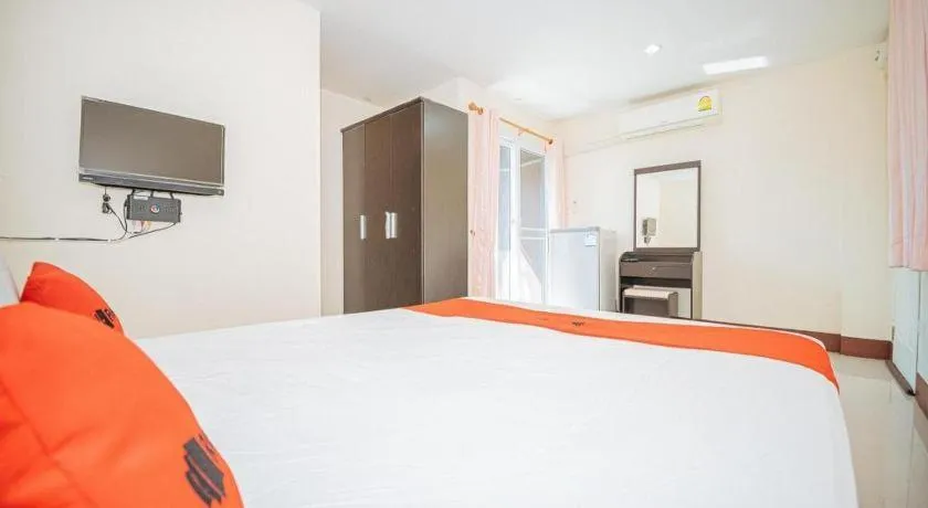 Bed in Supattranai Home Hua Hin