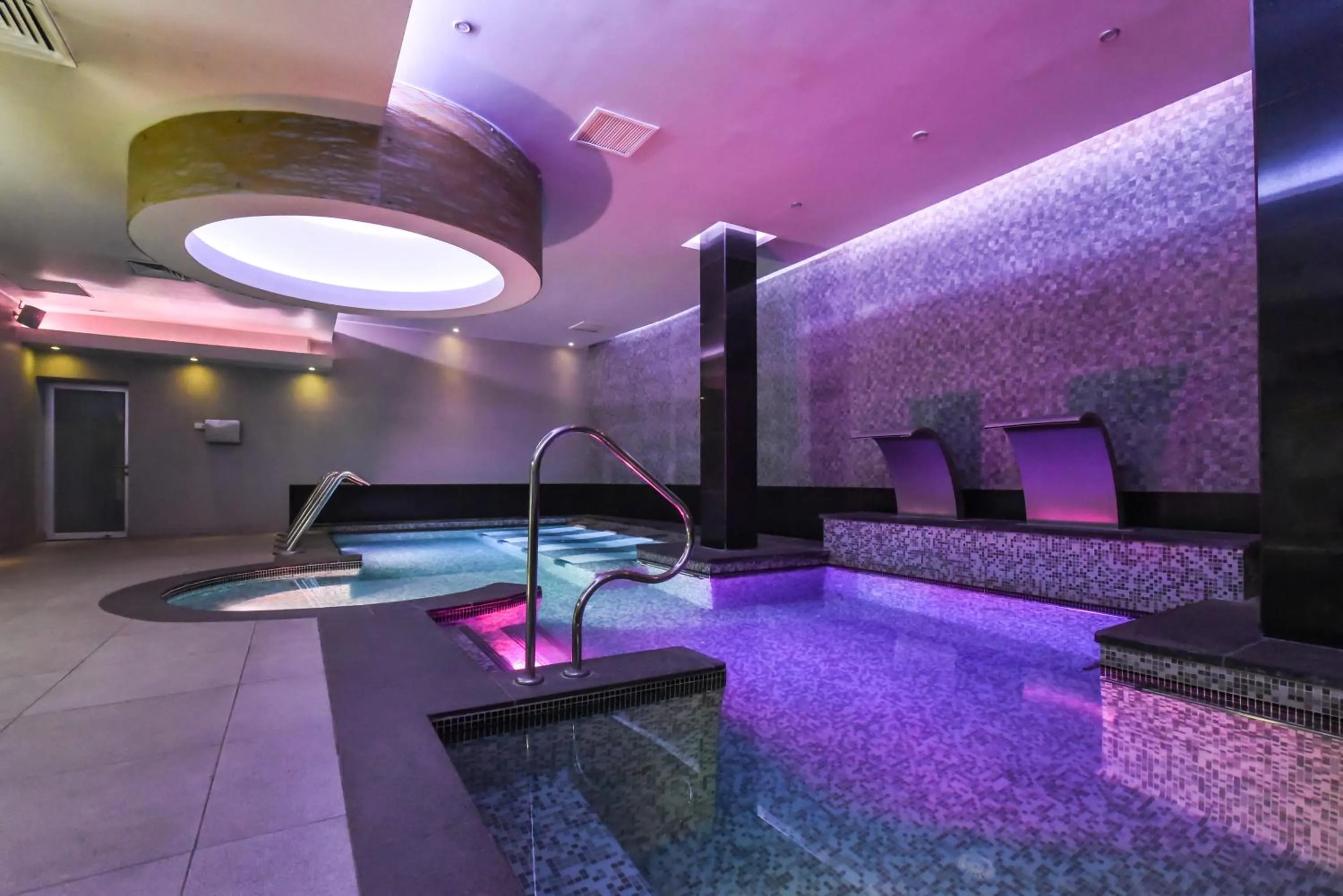 Swimming pool in Hotel Gran Palace