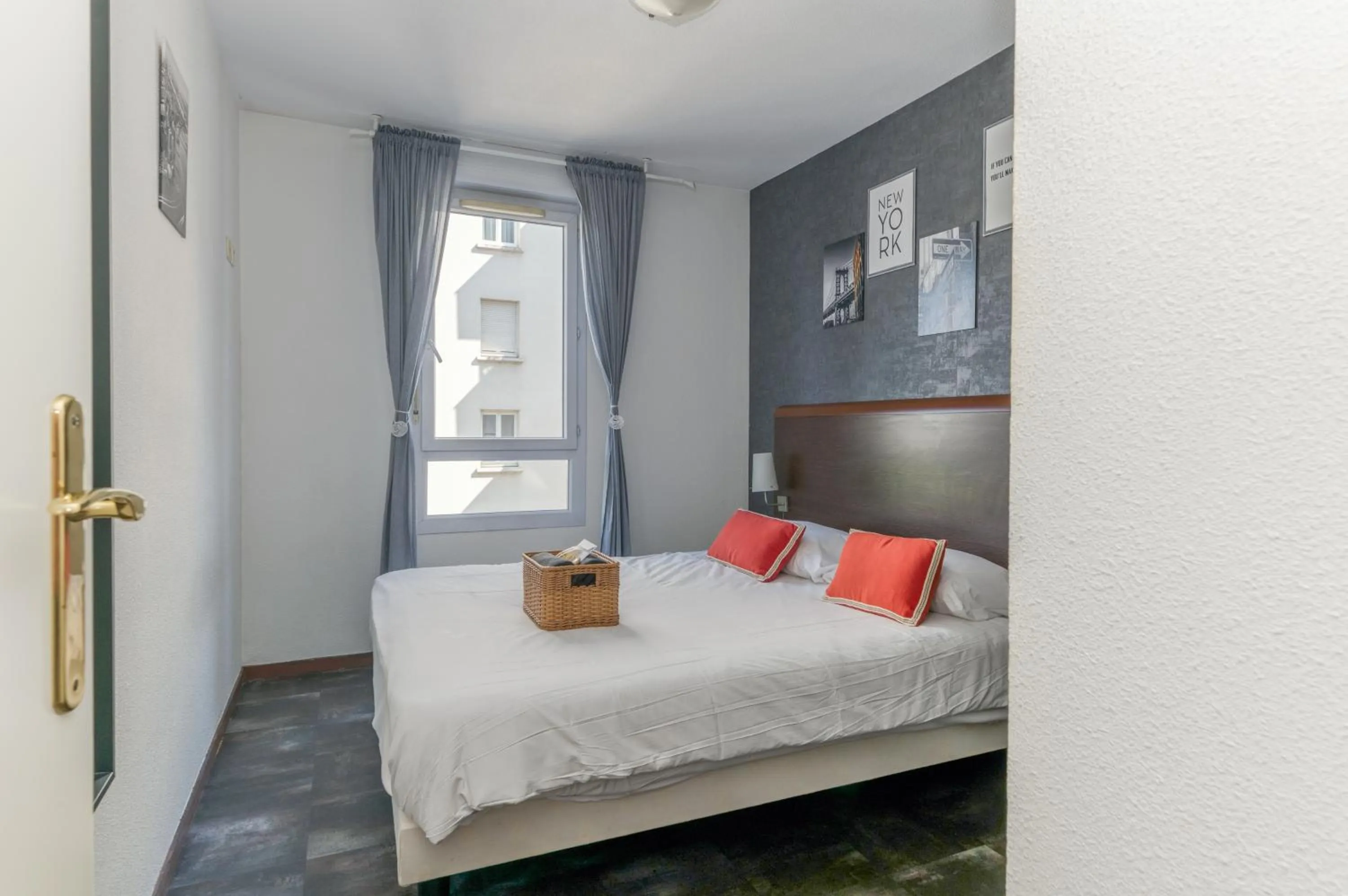 Bedroom, Bed in R'Apparts T2 Le New York