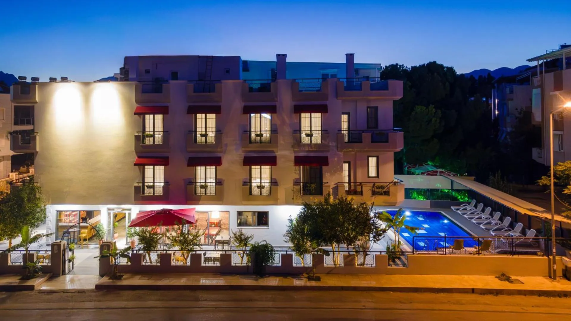 Property building in 7inn