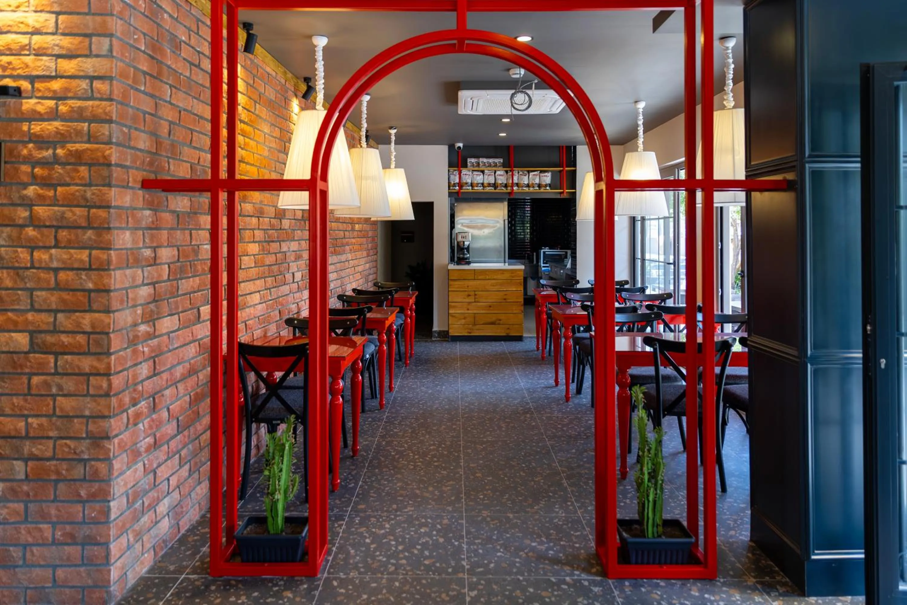 Restaurant/places to eat in 7inn