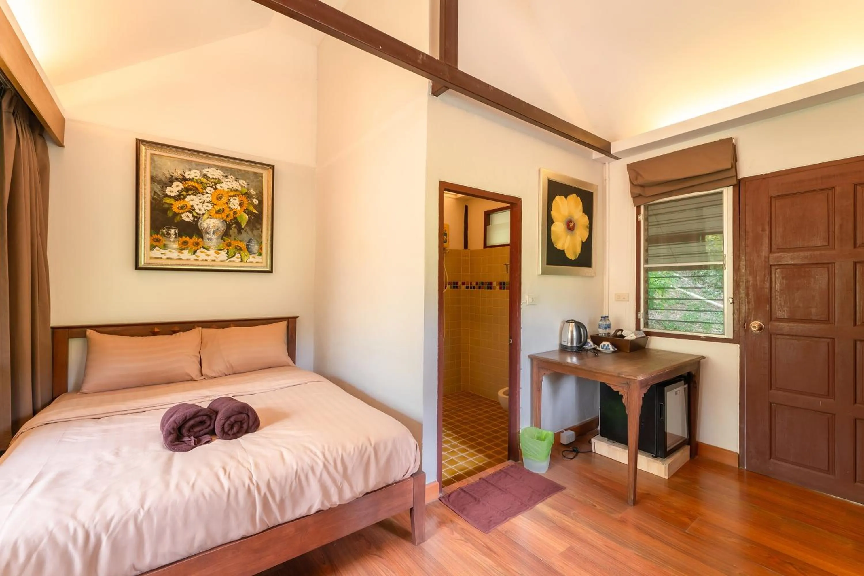 Bed in Guru Resort Chiang Mai