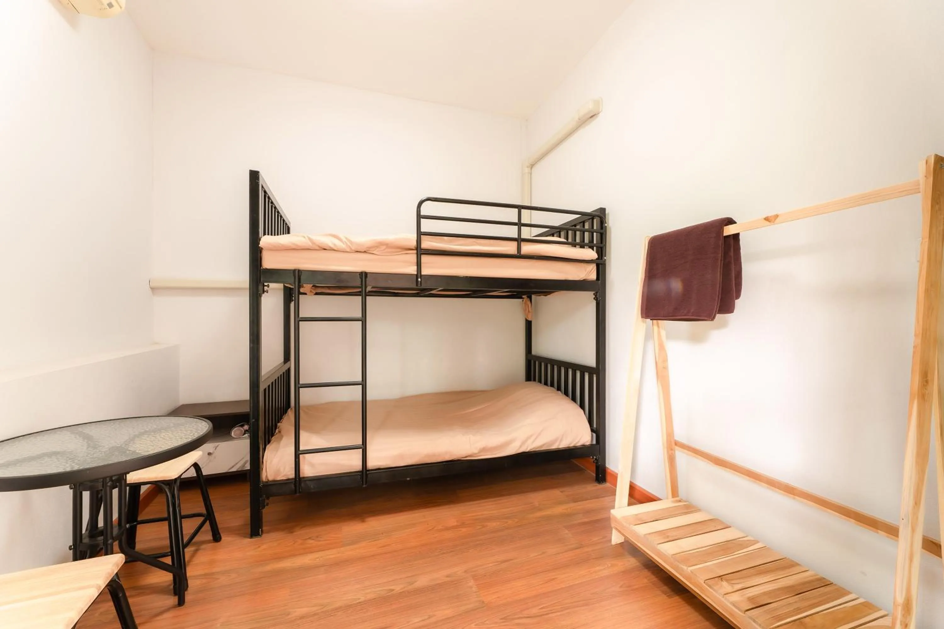 Mixed Dormitory Room in Guru Resort Chiang Mai