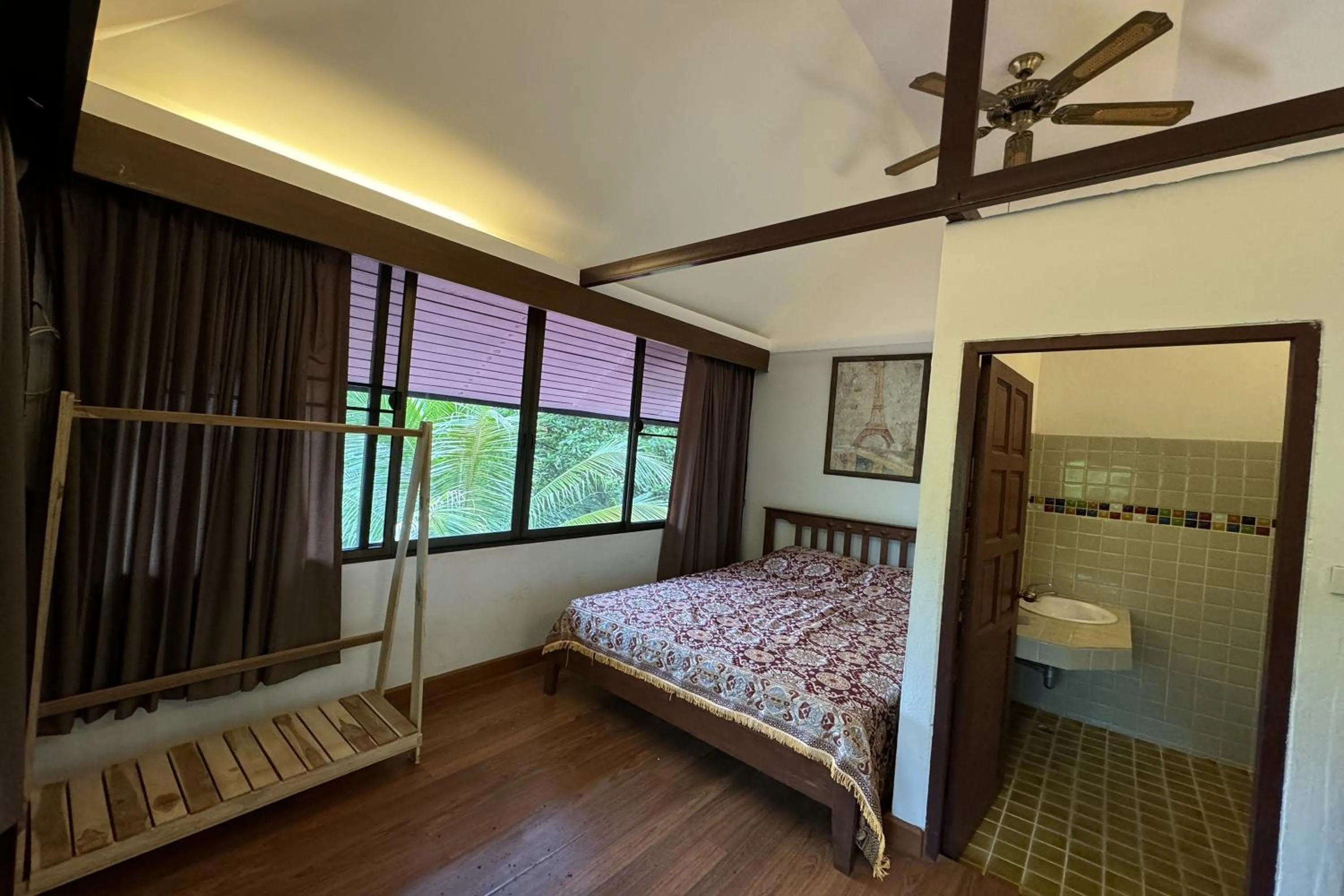 Bed in Guru Resort Chiang Mai