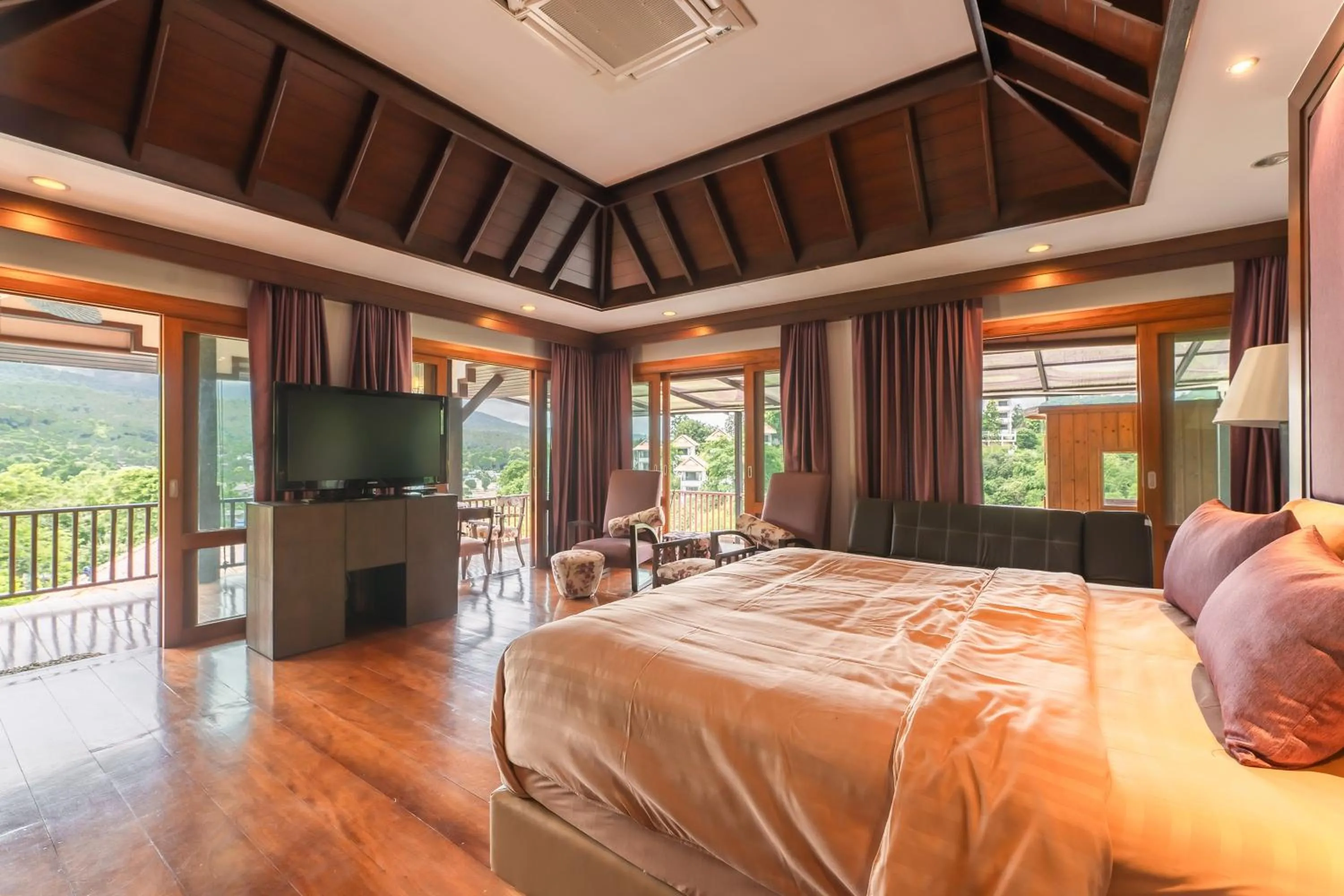 Bed in Guru Resort Chiang Mai