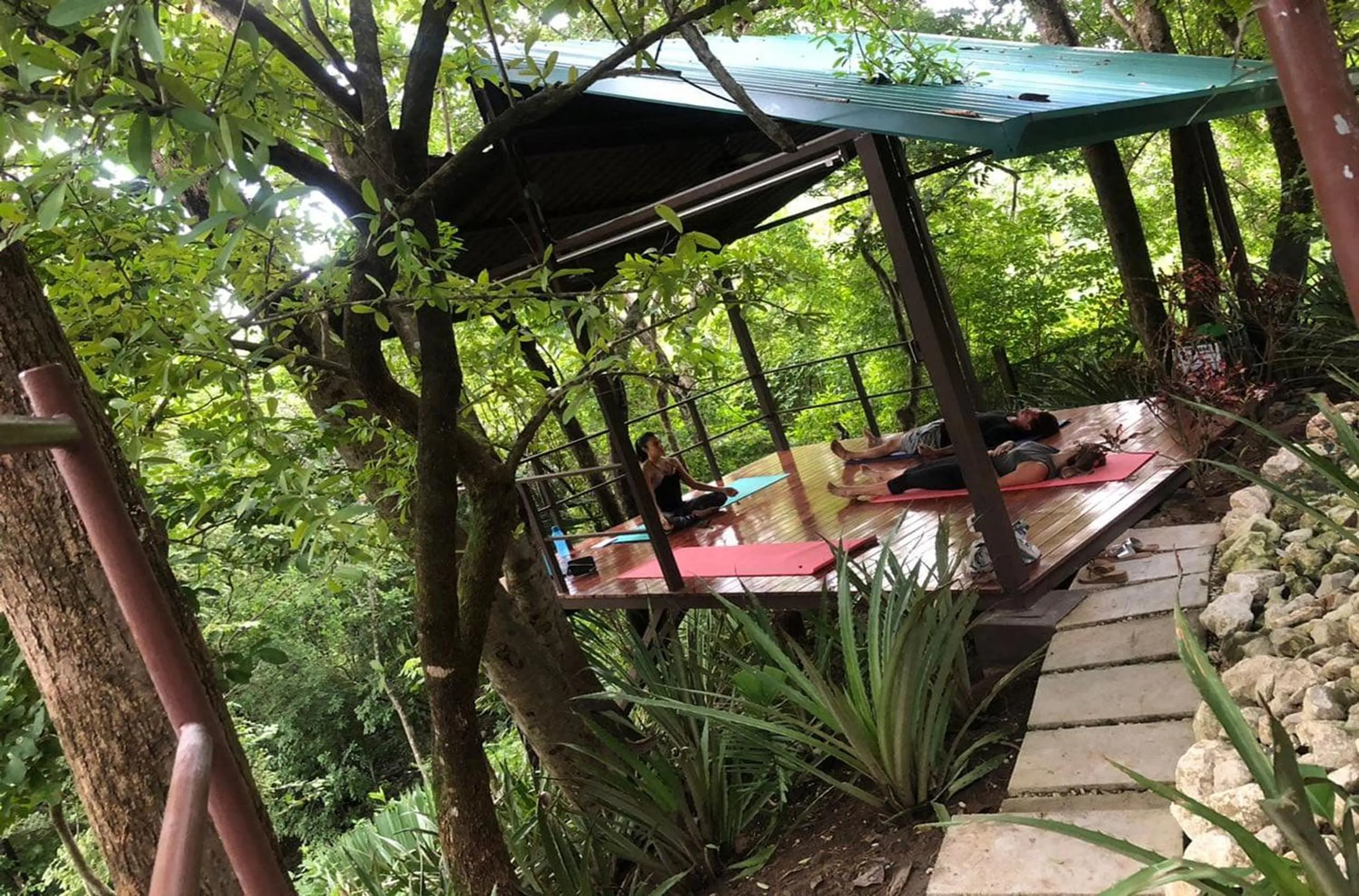 Patio in Green Sanctuary Hotel