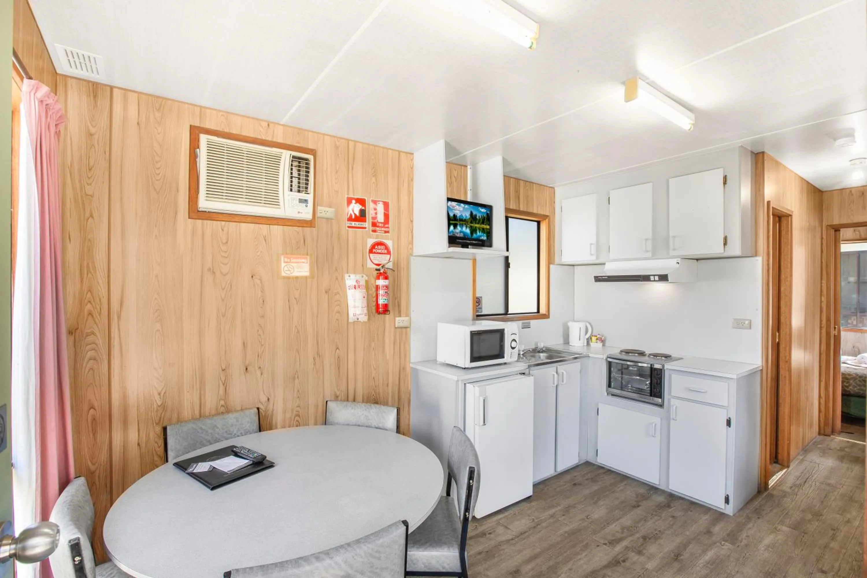 Kitchen or kitchenette in Breeze Holiday Parks - Grampians