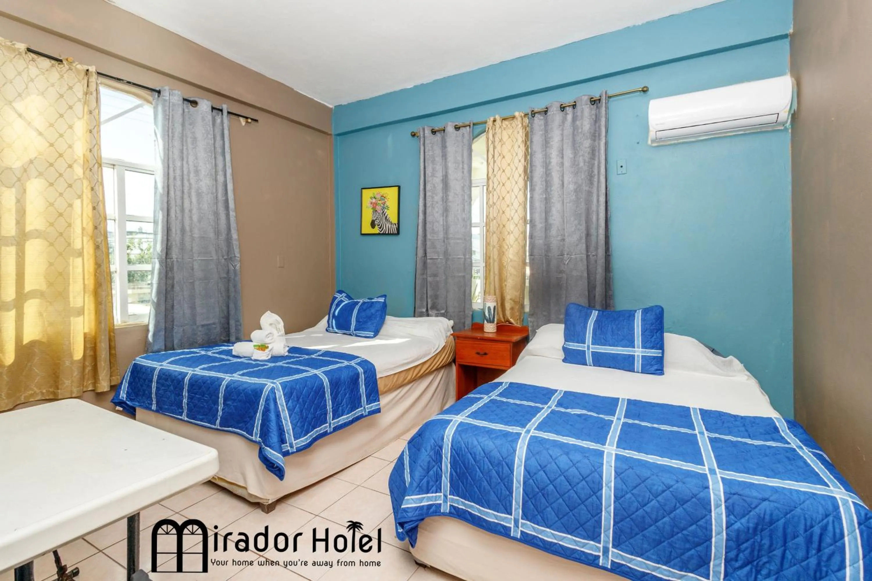 Bed in Mirador Hotel
