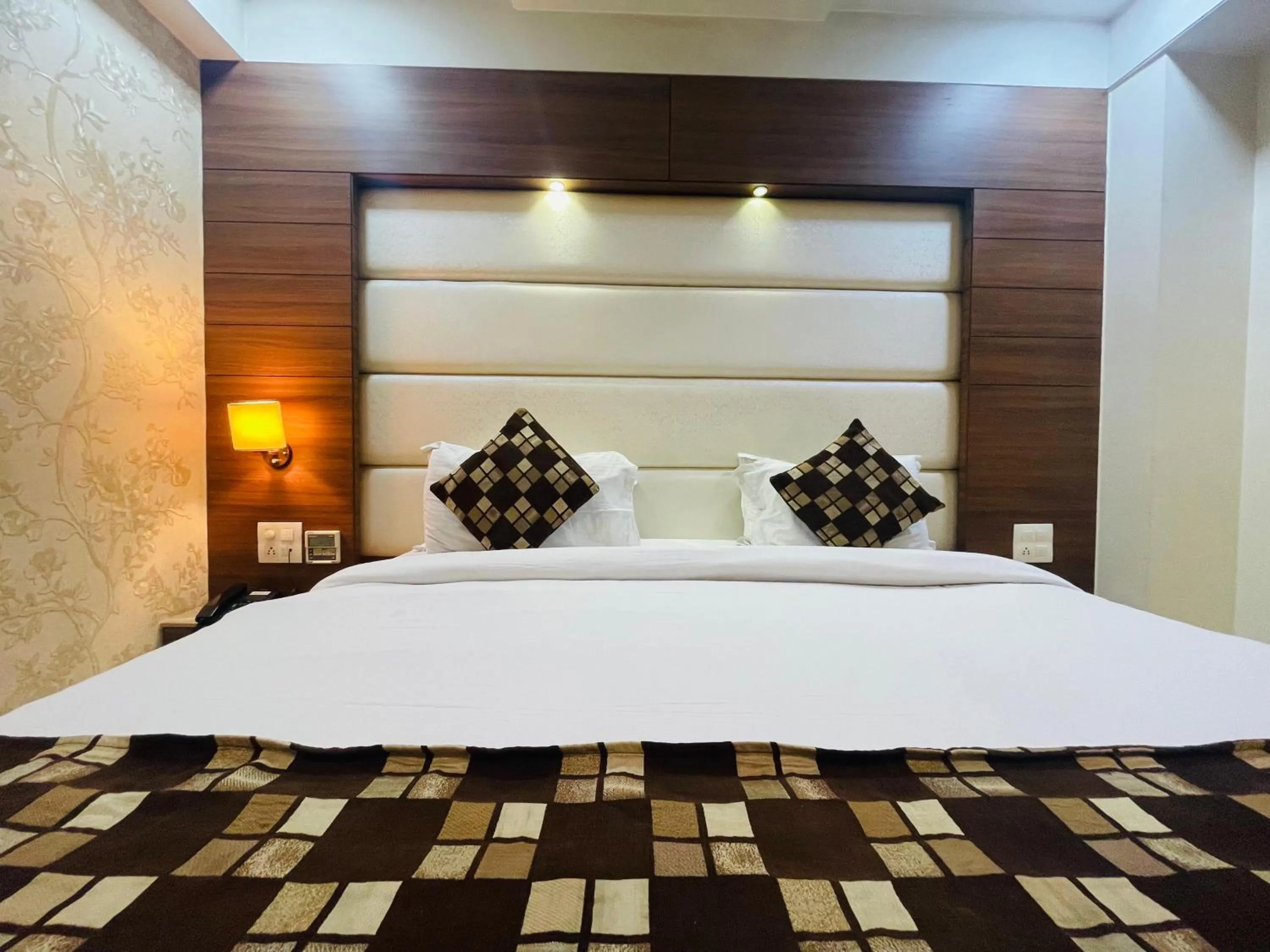 Bed in Hotel Kc Inn Ajmer