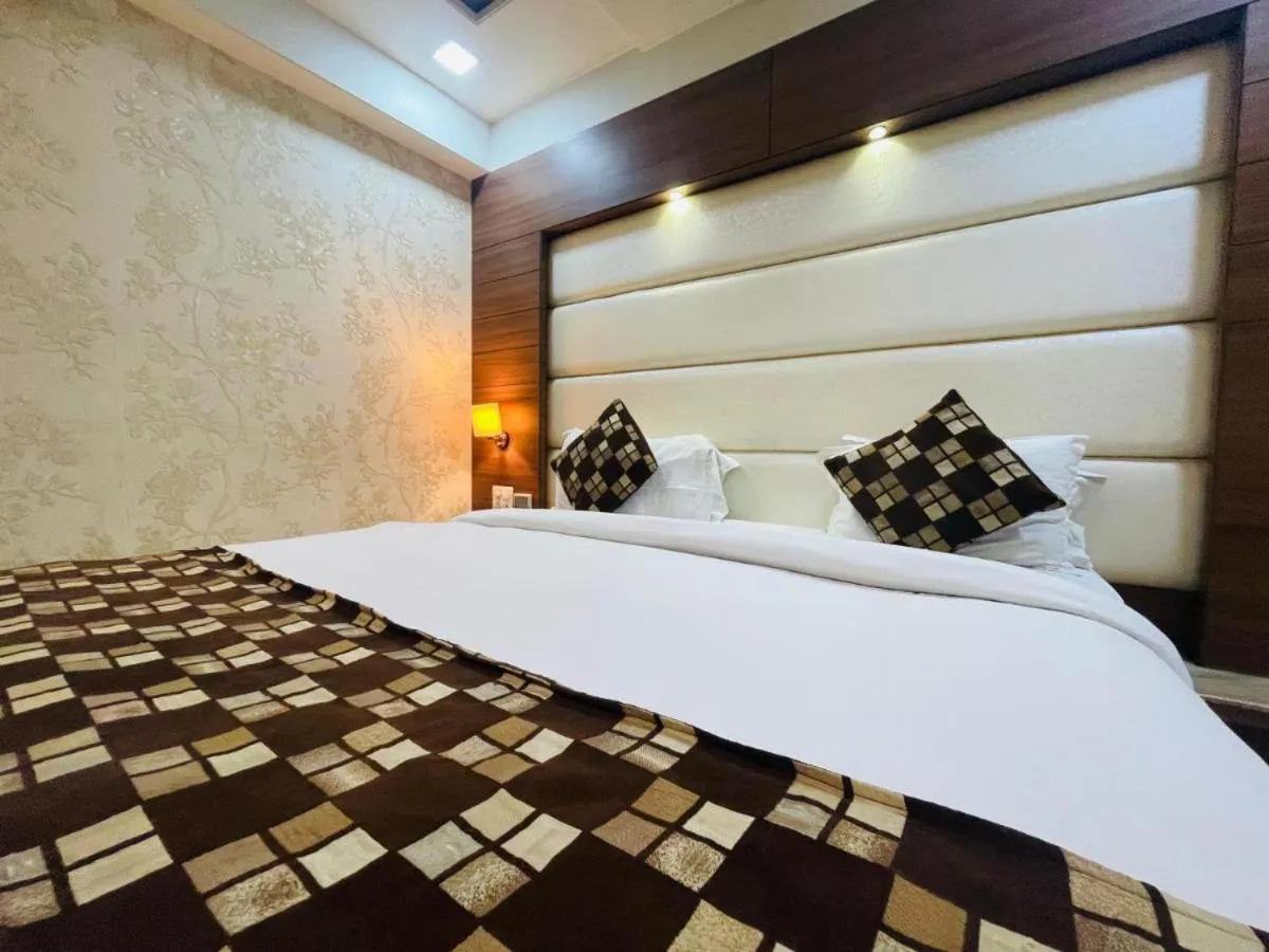 Bed in Hotel Kc Inn Ajmer