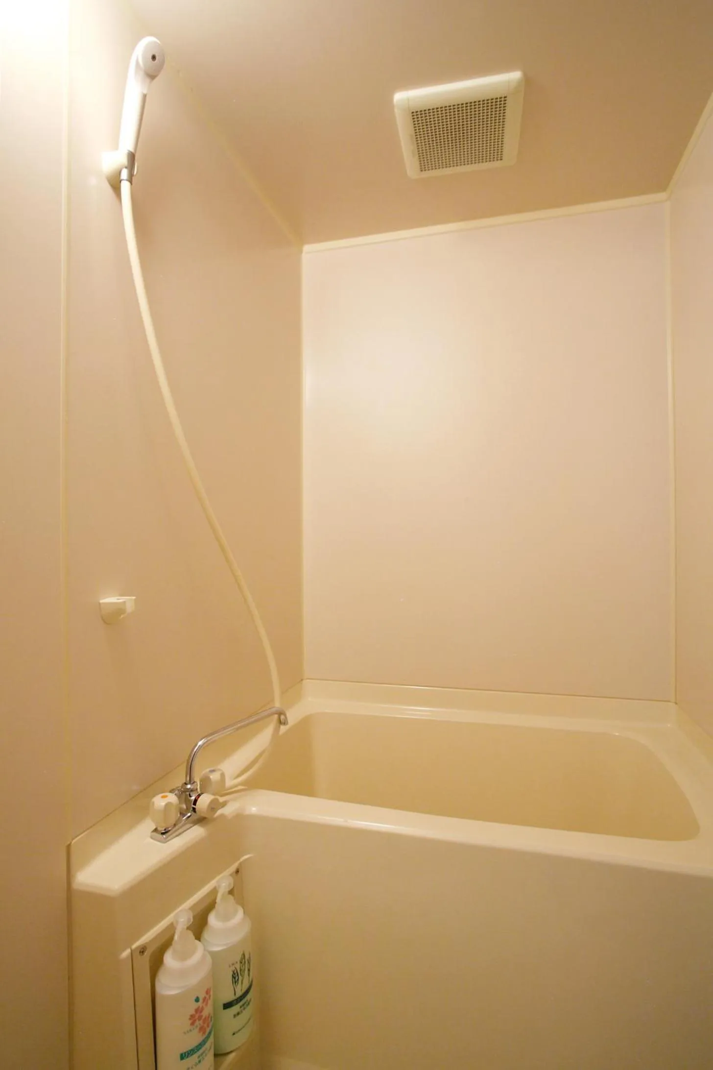 Bathroom in FUTO HOUSE -Ippon no Enpitsu-