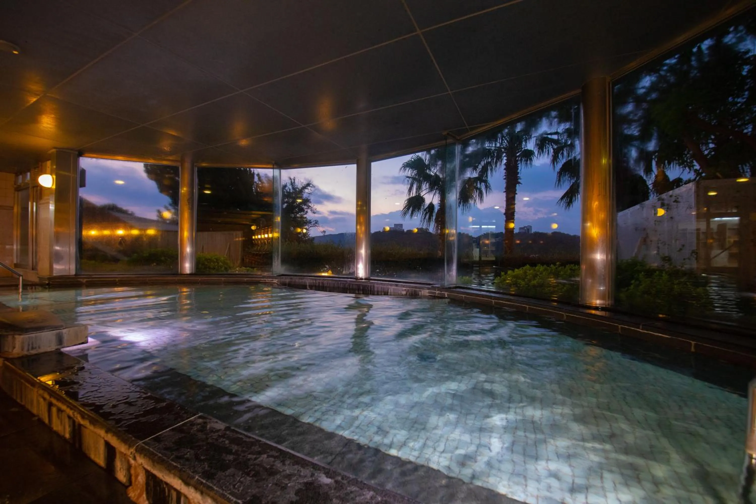 Public Bath in Toba Grand Hotel