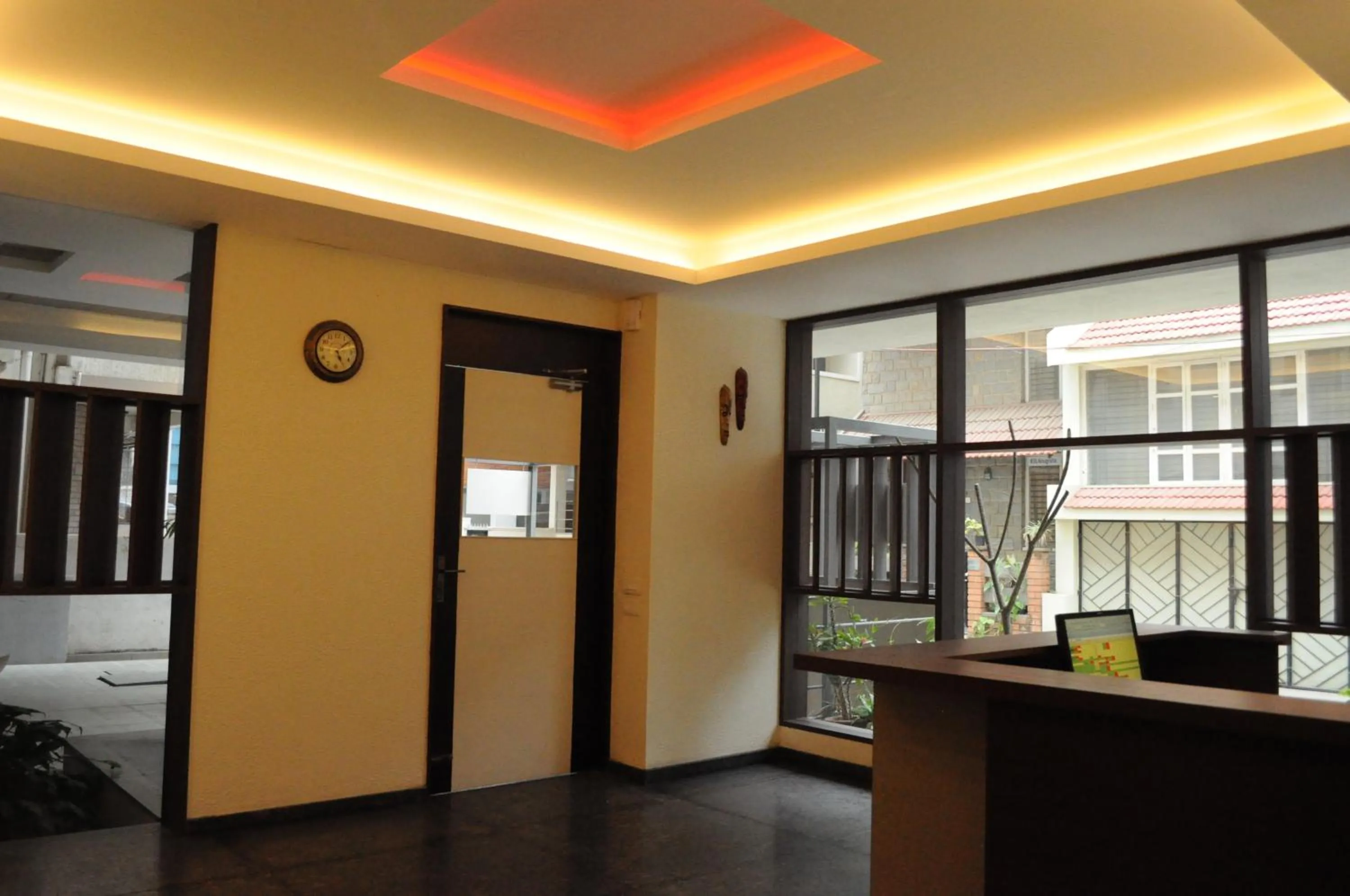 Lounge or bar in Ixora Suites