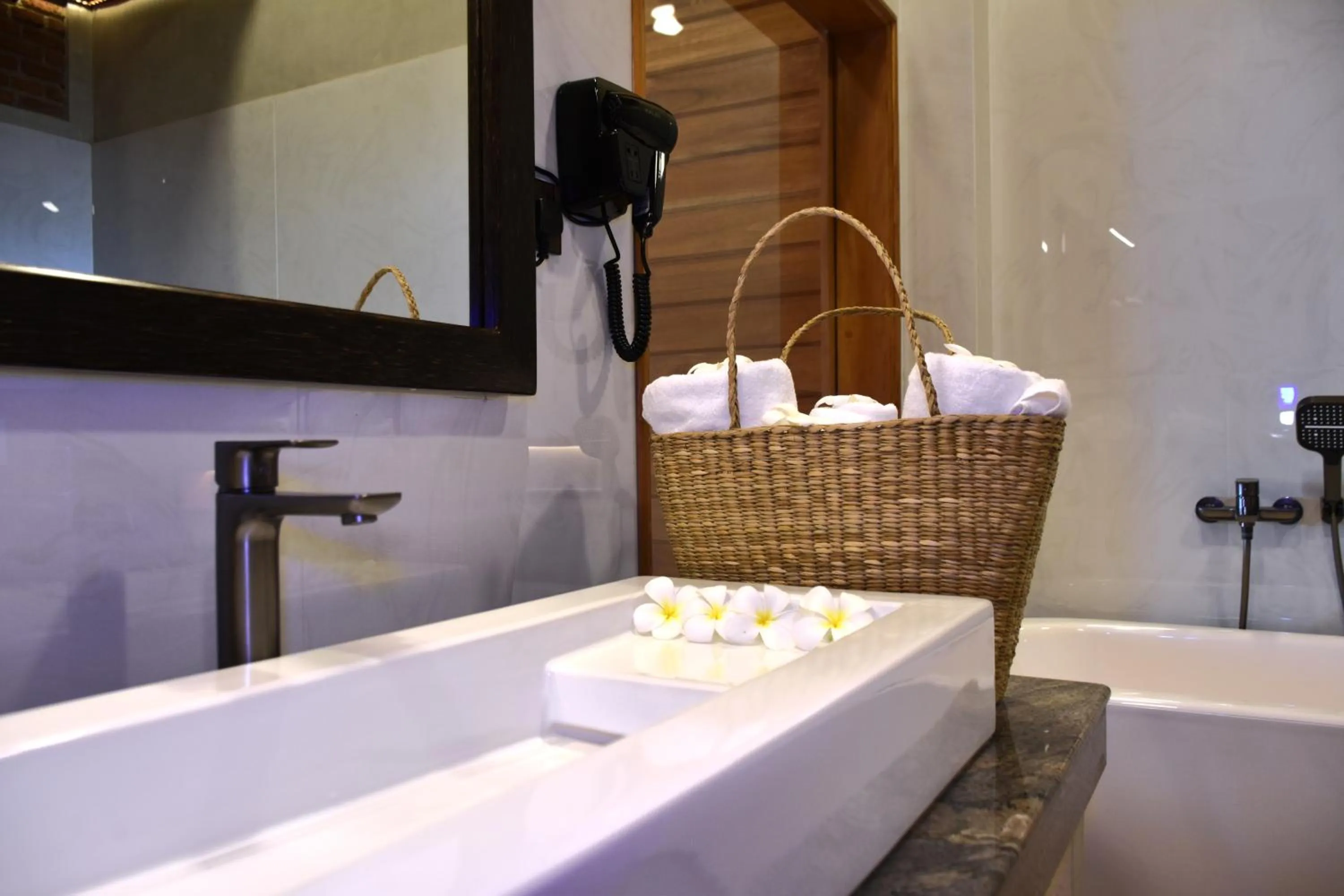 Bathroom in La Veranda Di Serena