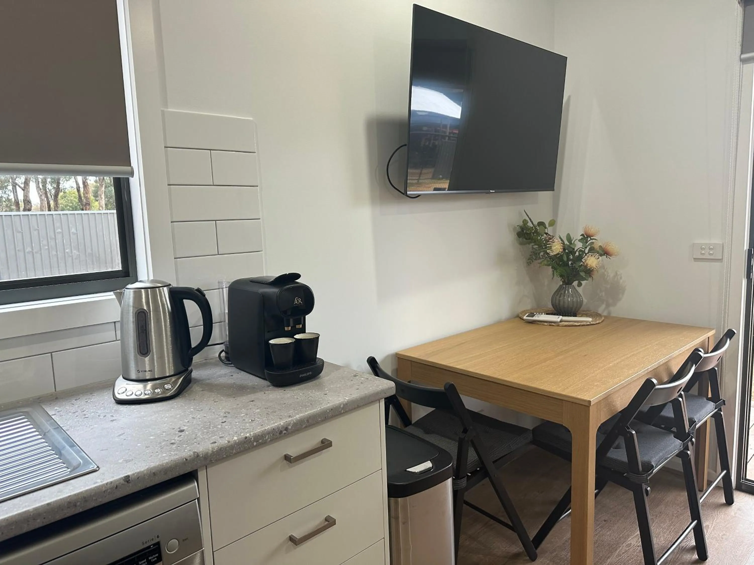 Kitchen or kitchenette in Bundalong Villas