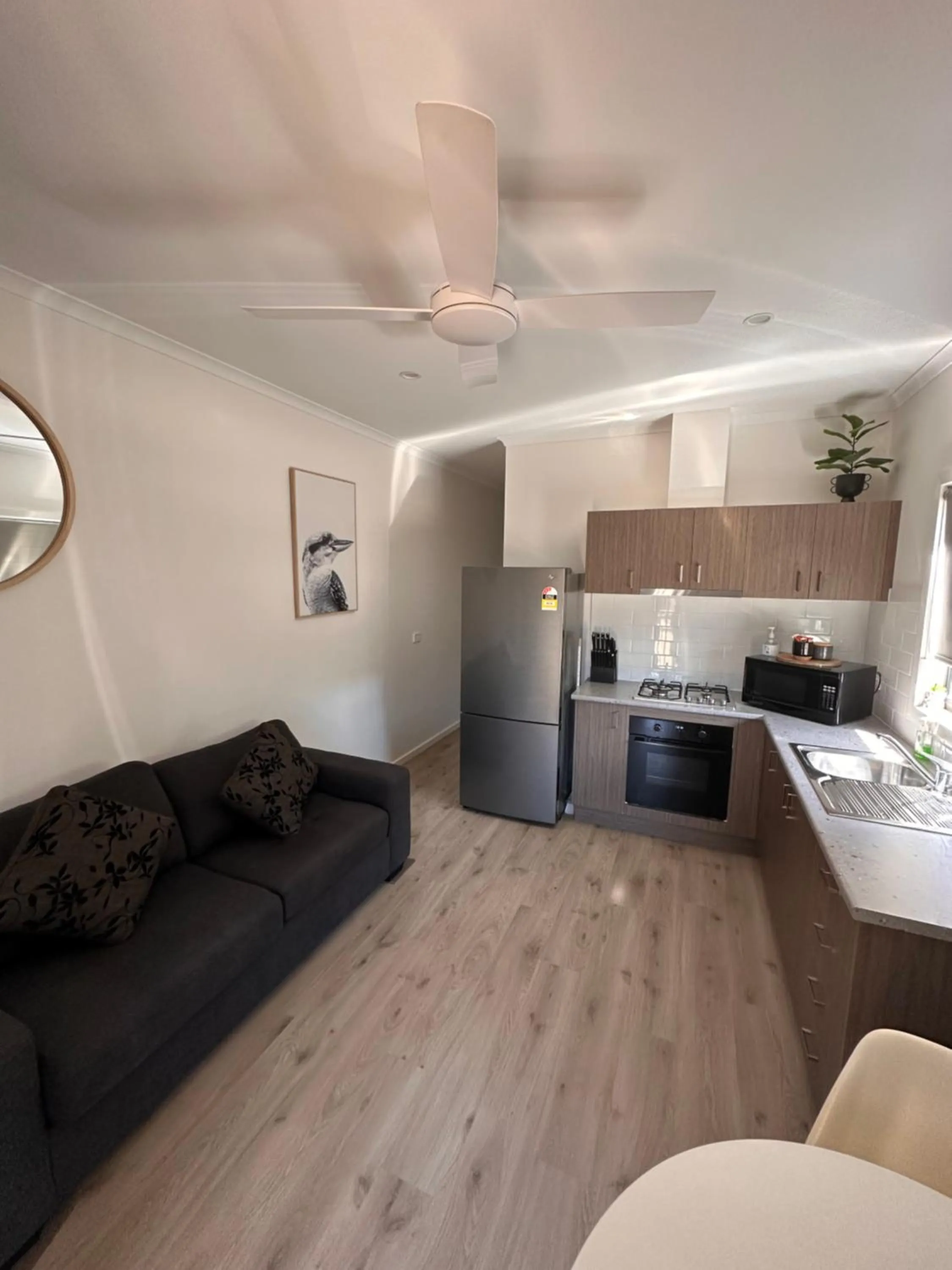 Kitchen or kitchenette in Bundalong Villas