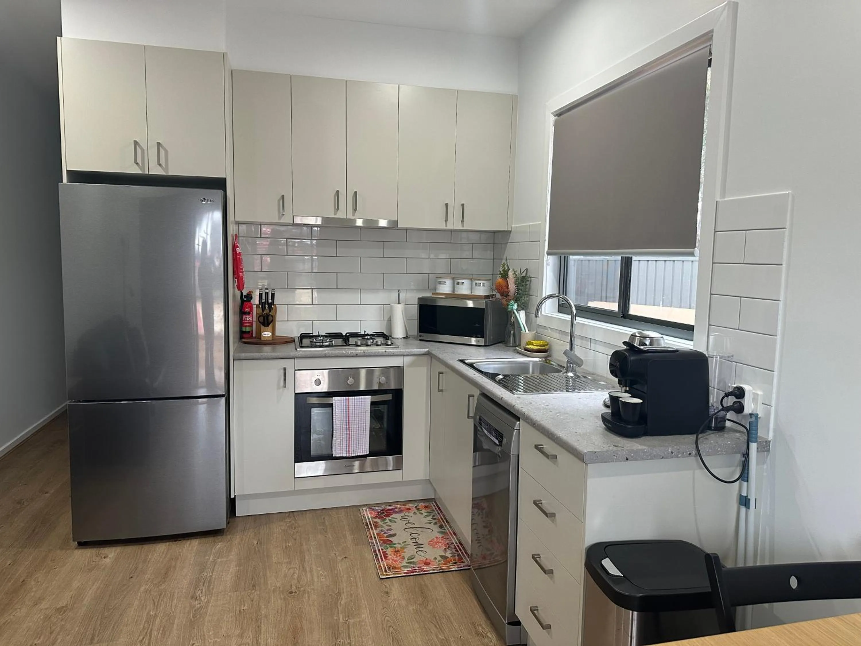 Kitchen or kitchenette in Bundalong Villas