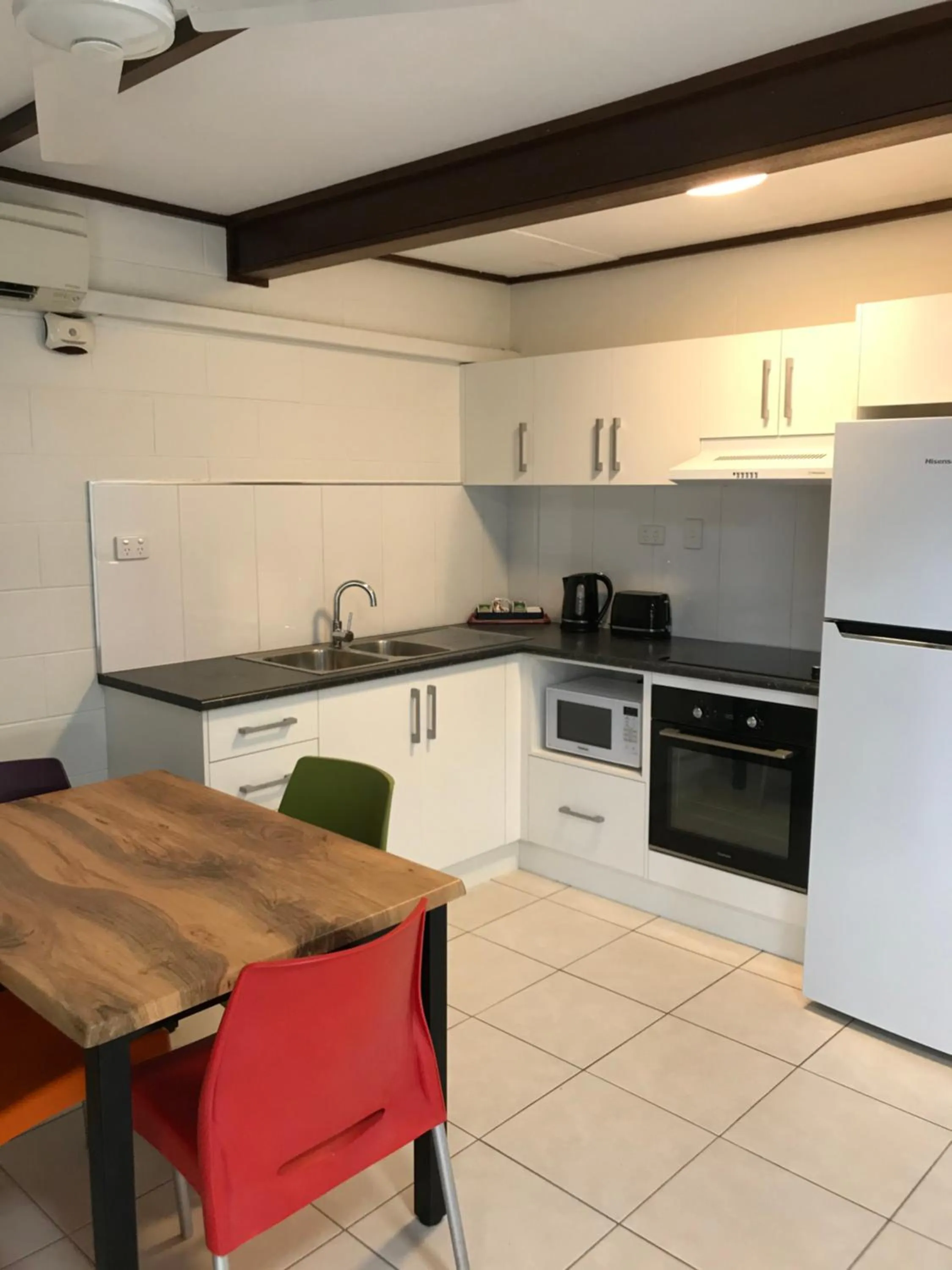 Kitchen or kitchenette in Ocean Breeze Units