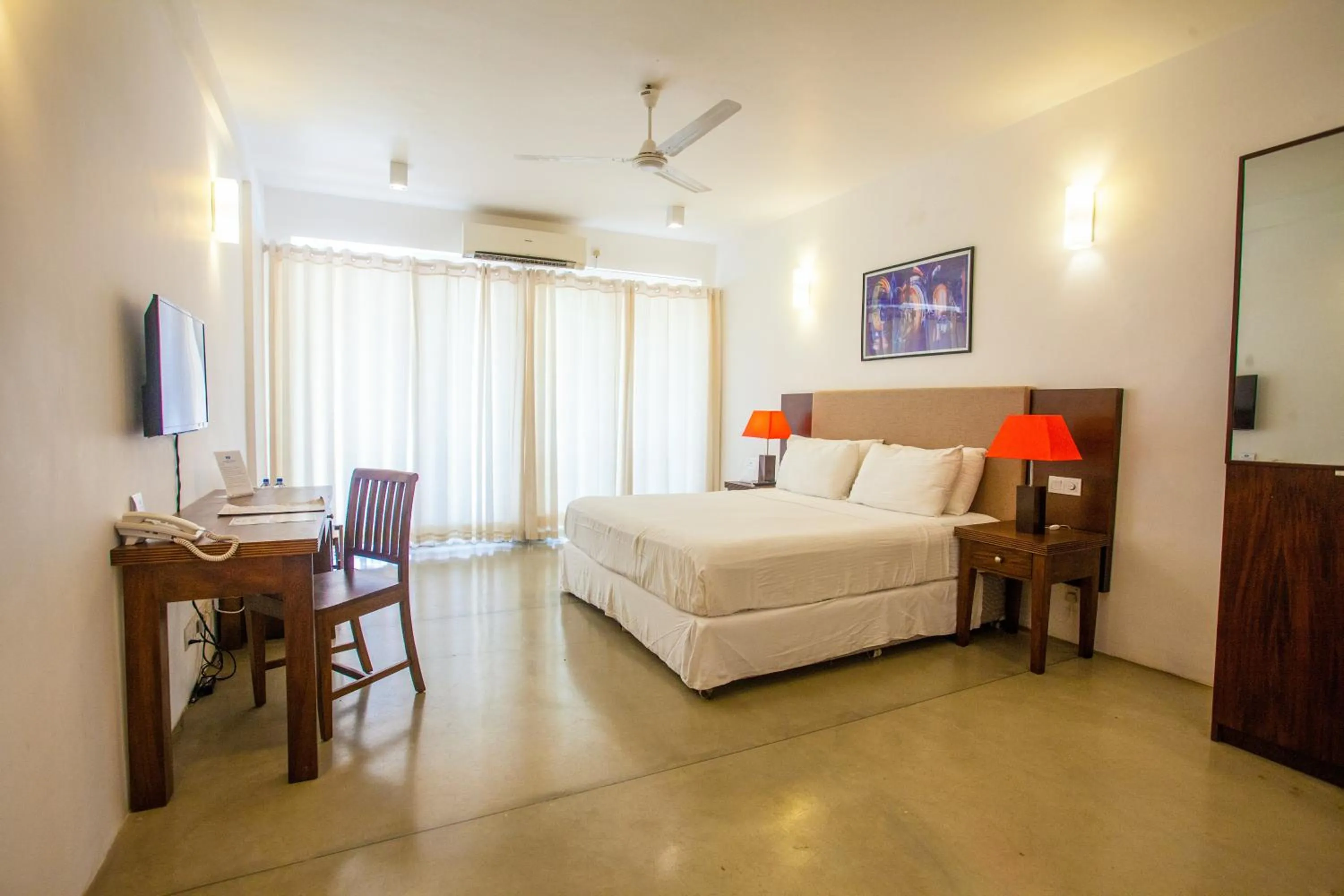 Bedroom, Bed in Coral Rock by Bansei