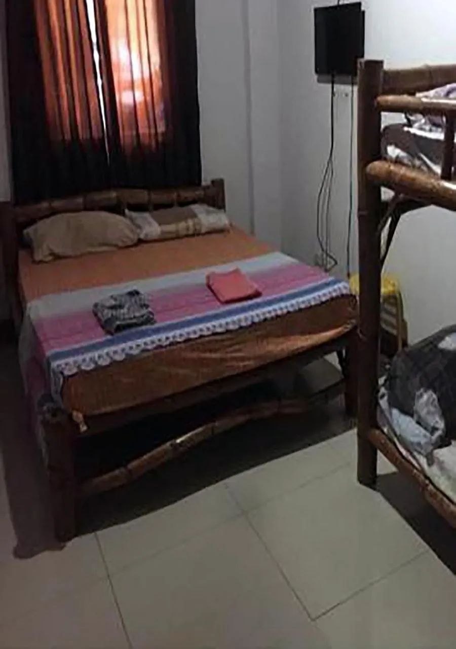 Bed in Cebu Guest Inn
