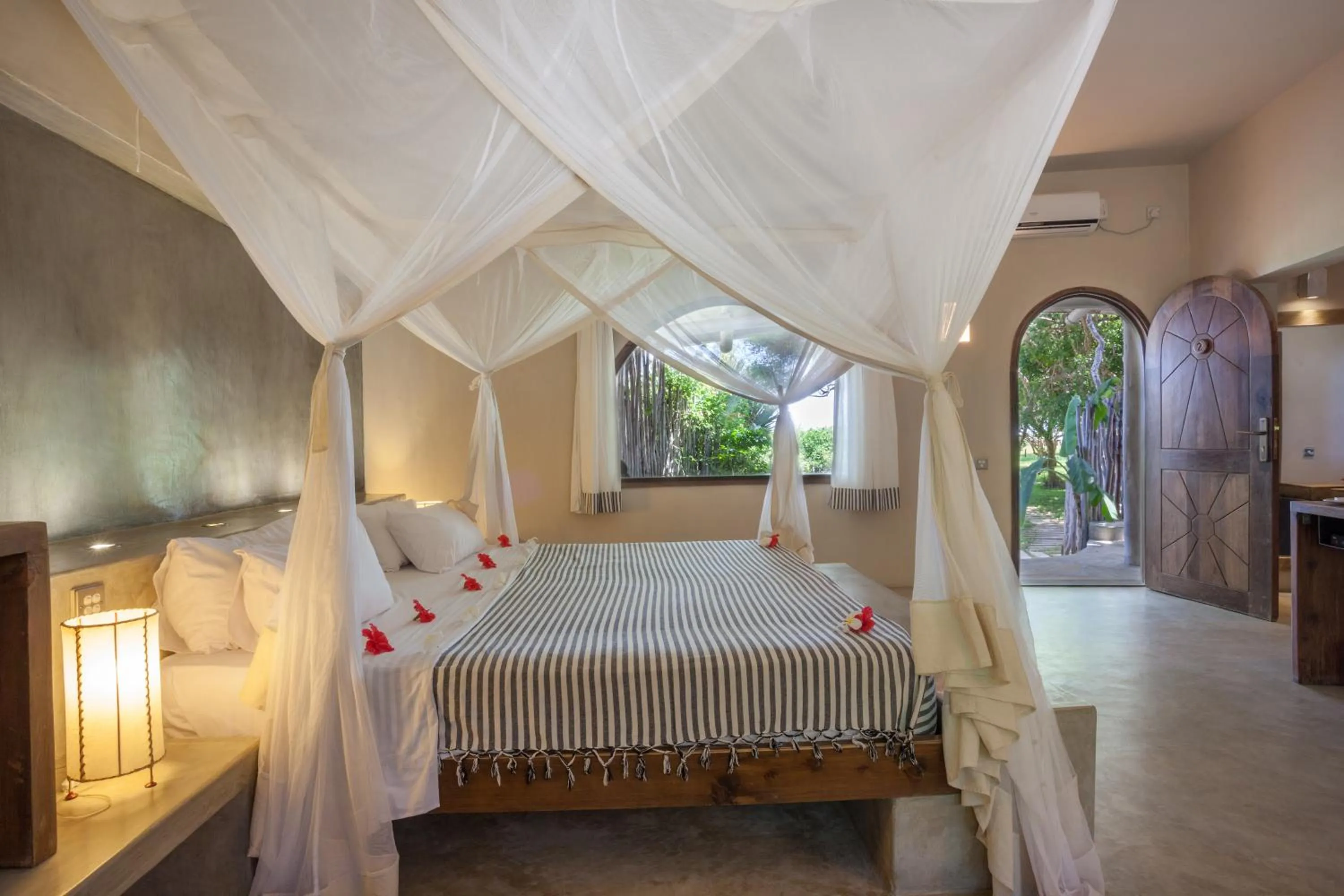 Sea view, Bed in Kobe Suite Resort