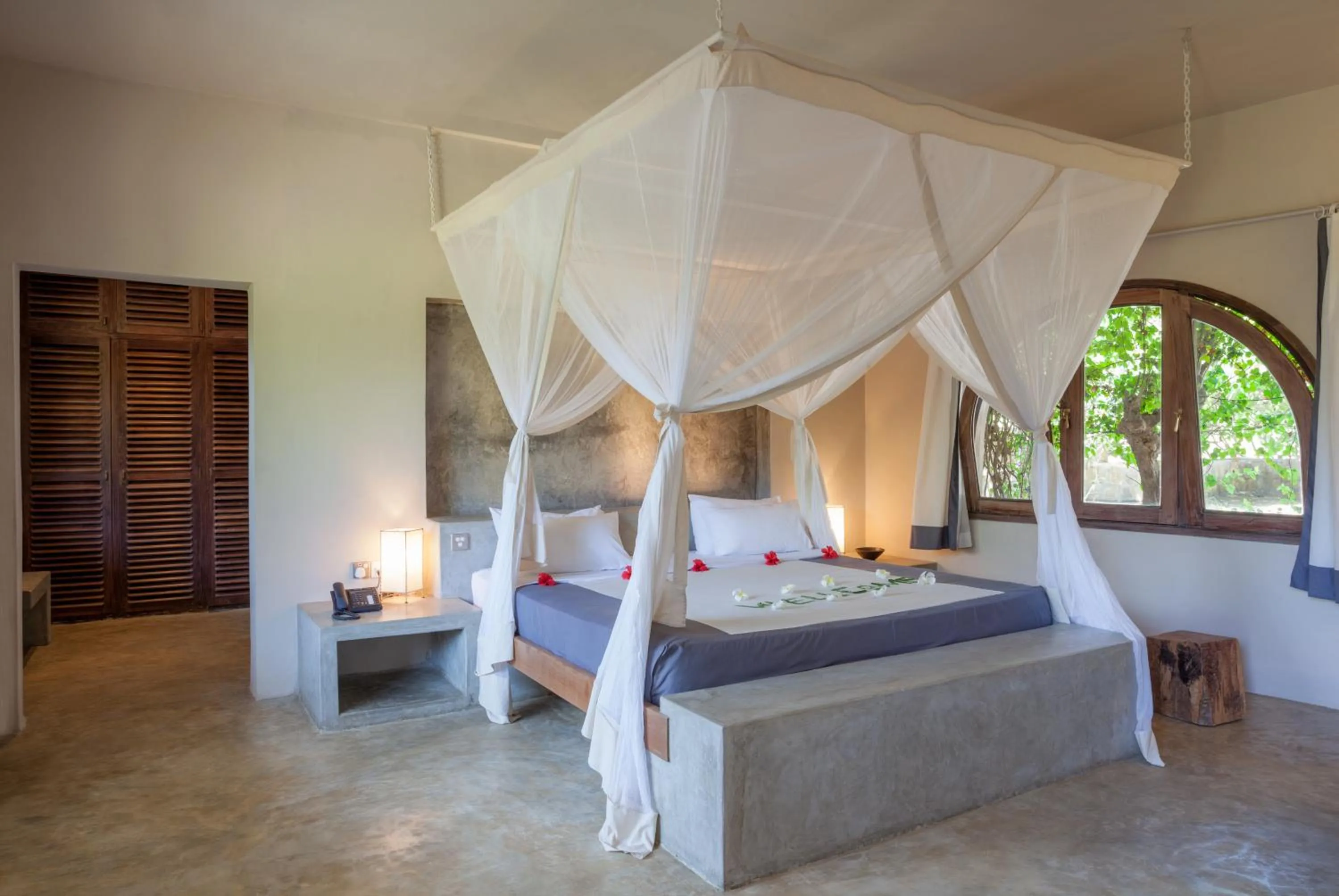 Sea view, Bed in Kobe Suite Resort