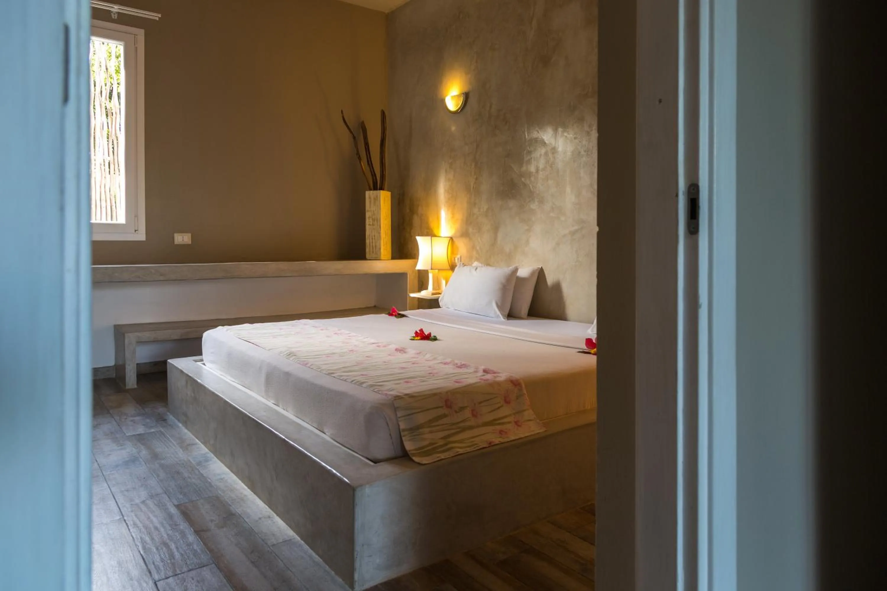 Bedroom, Bed in Kobe Suite Resort